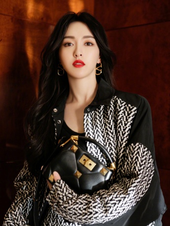 唐嫣幹練禦姐範兒性感圖片寫真