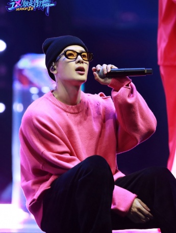 王嘉爾《這就是街舞4》總決賽劇照圖片