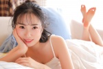 Sexy private photos of beautiful women with fragrant shoulder straps and fair skin