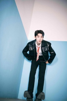 吴宇恒港风帅气写真图片