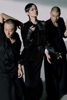 Li Yuchun's modern sexy black and white visual photo