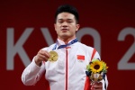 Shi Zhiyong wins gold in men's 73kg weightlifting class