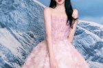 關曉彤粉紅公主裙優雅性感寫真