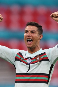 Portuguese star Cristiano Ronaldo game pictures