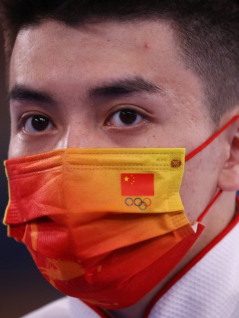 东奥中国男子体操队备战极清美图