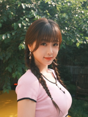 THE9虞书欣森系性感写真图片