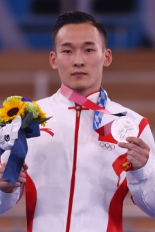 Extremely clear and beautiful pictures of Xiao Ruoteng’s podium