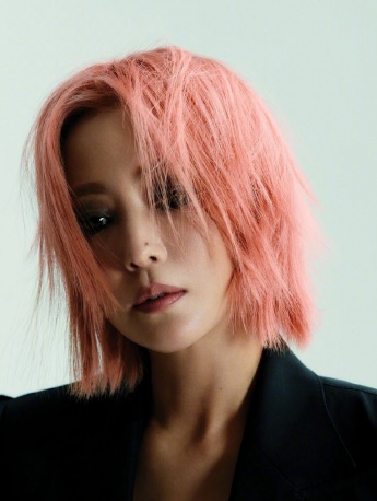 Kim Hee Sun Vogue Fashion Photo Pictures