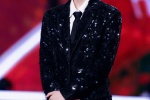 Wang Yuan black sequined suit retro handsome photo