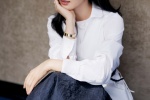 Li Bingbing's sexy photo in white shirt
