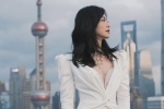 Yao Chen's charming and sexy photo in white dress