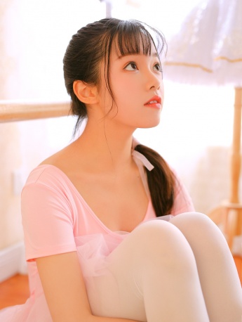 純欲系少女性感舞蹈制服寫真