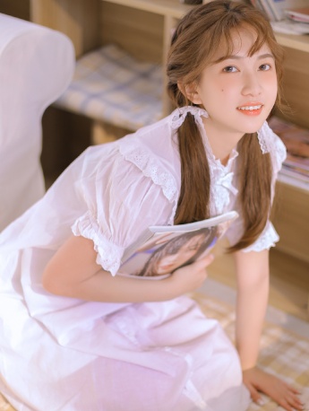 文藝少女唯美性感私房寫真