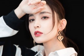 Beauty star Guli Nazha pictures desktop wallpaper