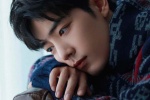 Xiao Zhan handsome photo pictures in printed sweater