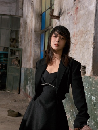 Yang Zi cool sexy magazine photo