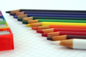 Colorful pencil poster material HD desktop wallpaper