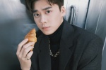 Li Yifeng's film-like handsome photo pictures