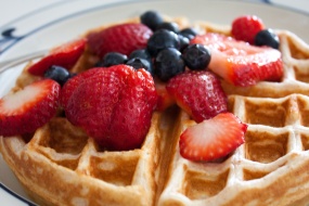 Sweet and delicious waffles pictures desktop wallpaper