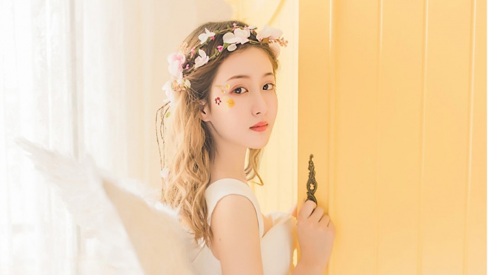 Beautiful and fairy forest beauty photo wallpaper