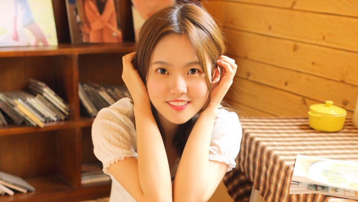 清純係美女網紅圖片桌麵壁紙