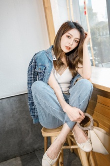 職業婦女小香風穿搭寫真圖片