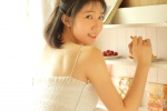 笑容甜美女生吊帶小蠻腰性感寫真