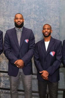 NBA official tweets commemorative photo of James, Paul, Melo and Wade