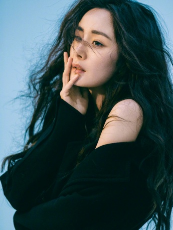 楊冪COSMO雜誌花絮照圖片