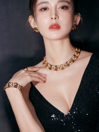 演员娜扎性感写真手机壁纸