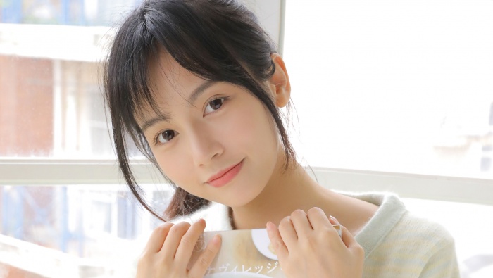 邻家女孩甜美写真桌面壁纸