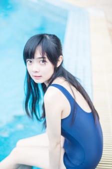 Summer swimming pool beauty mobile wallpaper