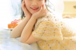 酒窩美女白絲美腿性感寫真