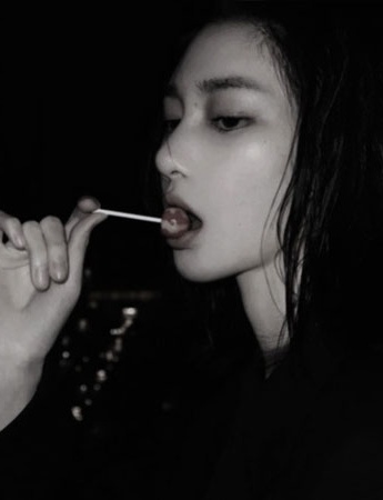 最新暗黑喪系的難過女生圖片