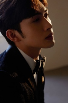 張彬彬2021國劇盛典帥氣寫真