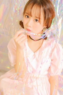 Sweet photo of girl with twin ponytails mobile wallpaper