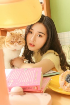 漂亮好看的美女私房写真照图片