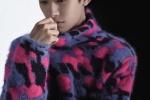 Yi Yang Qianxi's charming and handsome endorsement poster picture