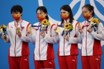中国队女子4×200米自由泳接力夺金