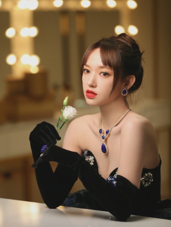 Cheng Xiao ELLE Fashion Ceremony Sexy Photo