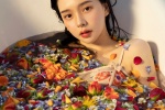 Hu Xiaotang sexy bathtub photo pictures