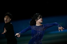 隋文靜韓聰花滑冰表演賽電腦壁紙