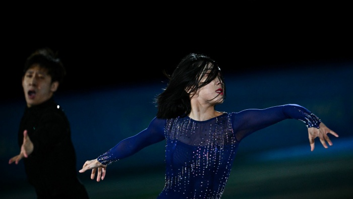 Sui Wenjing and Han Cong figure skating exhibition computer wallpaper