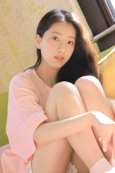 Elegant and elegant beauty photo mobile wallpaper