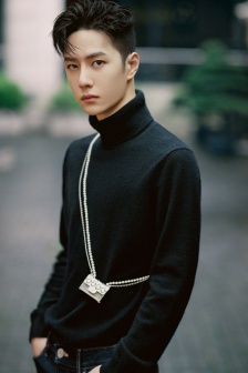 Wang Yibo handsome photo in turtleneck and jeans