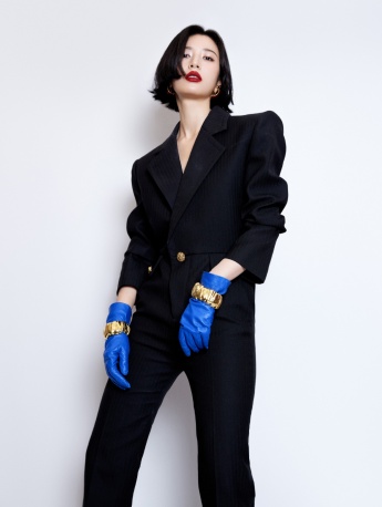 週雨彤酷颯性感寫真圖片