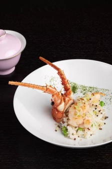 上海米其林二星餐馆宝丽轩图片