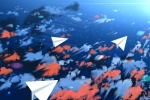 天空插画纸飞机图片桌面壁纸