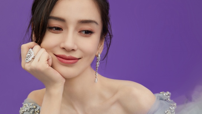 Angelababy gray and blue gauze skirt sexy photo wallpaper