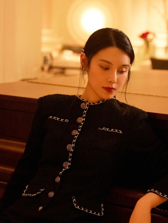 演员韩丹桐手机壁纸